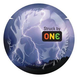 Презерватив ONE Color Sensations Struck by ONE, 1 шт, лавандово-бузковий, гладенький, зі змазкою SX0769 фото