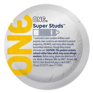 Презерватив ONE Super Studs, 1 шт, з точковим рельєфом, зі змазкою SX0777 фото
